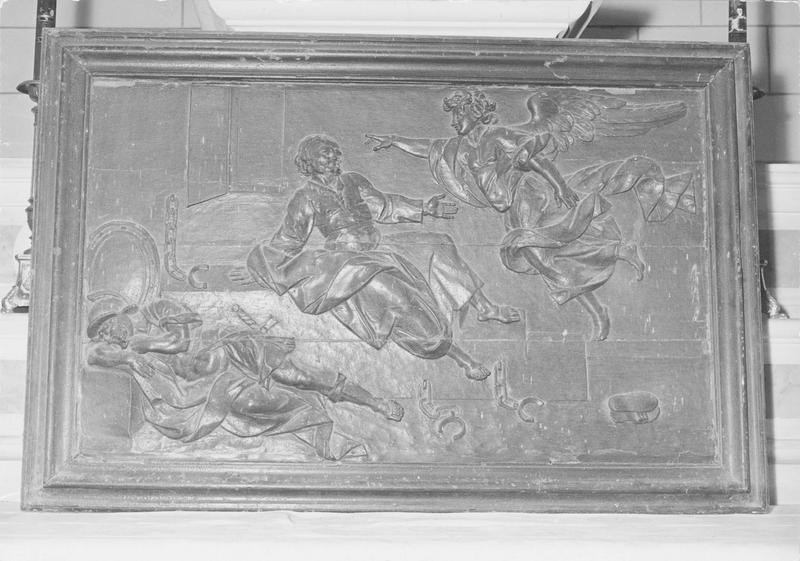 bas-relief : saint Pierre en prison, vue générale