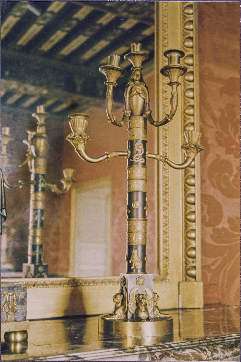 chandelier, vue générale - © Ministère de la Culture (France), Médiathèque du patrimoine et de la photographie (objets mobiliers), tous droits réservés