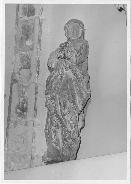 statue : Sainte Vierge ?