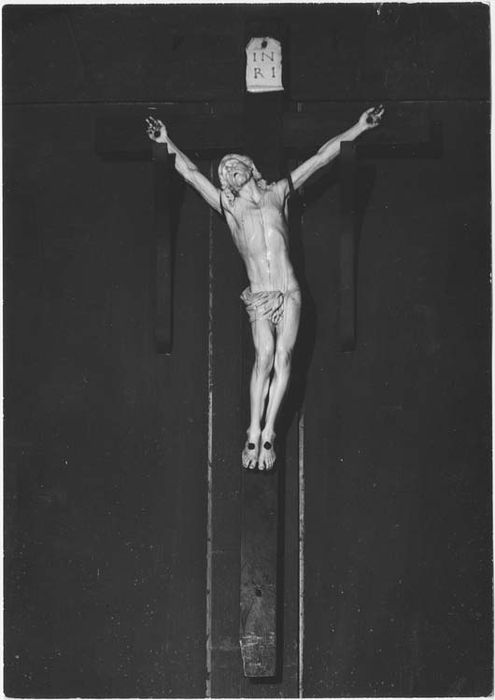 Crucifix ivoire et bois