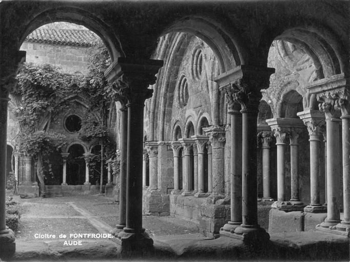 Cloître de Fontfroide