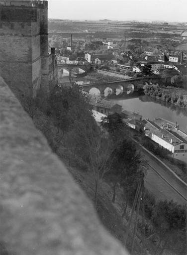 Vue en hauteur du pont Vieux et du pont Neuf