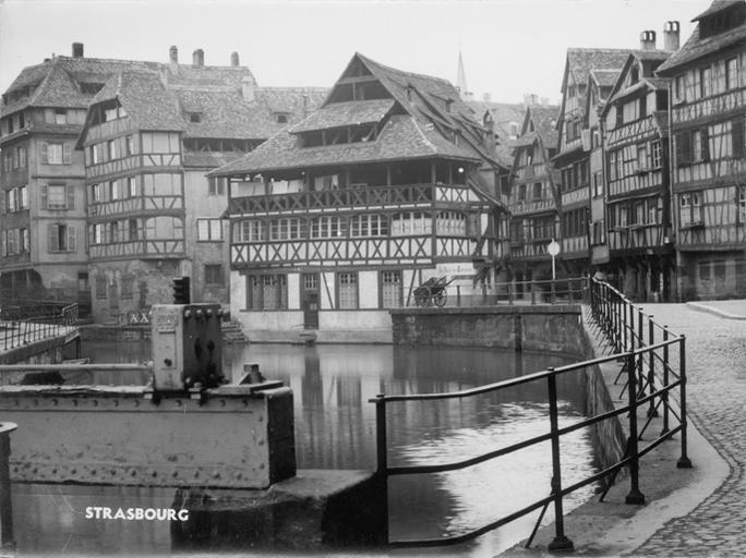 Quartier Petite France : l'écluse