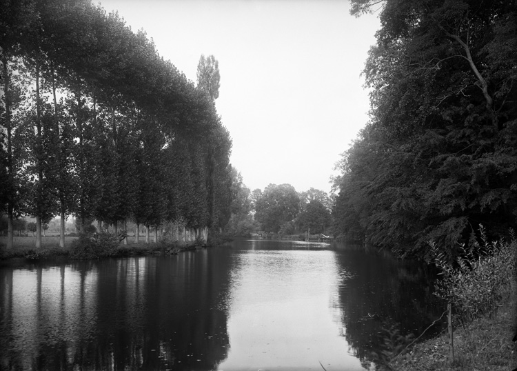 La Sarthe traversant le domaine