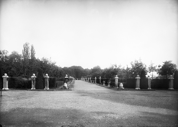 Allée du jardin