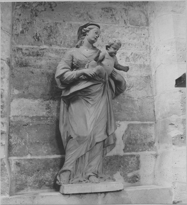 statue : Vierge à l'Enfant - © Ministère de la Culture (France), Médiathèque du patrimoine et de la photographie, diffusion RMN-GP