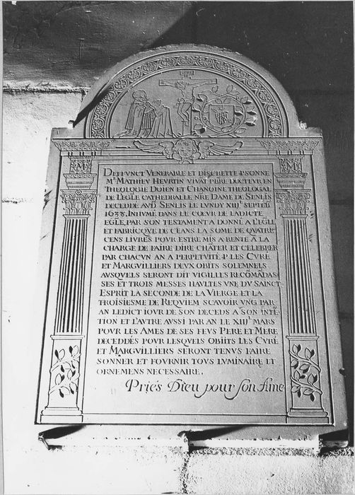 plaque commémorative de la donation faite par Mathieu Heurtin - © Ministère de la Culture (France), Médiathèque du patrimoine et de la photographie, diffusion RMN-GP