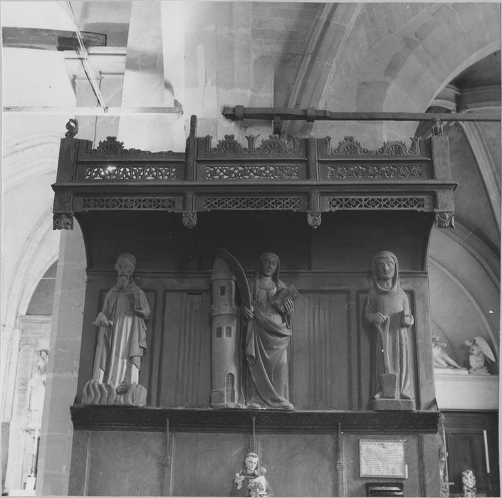 trois statues : saint Antoine ; sainte Barbe ; saint Fiacre