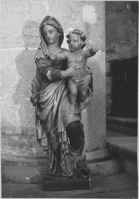 statue : Vierge à l'Enfant dite Notre-Dame-des-Voyageurs