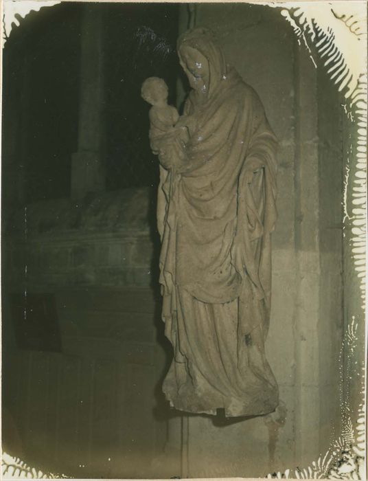 statue : Vierge à l'Enfant - © Ministère de la Culture (France), Médiathèque du patrimoine et de la photographie, diffusion RMN-GP