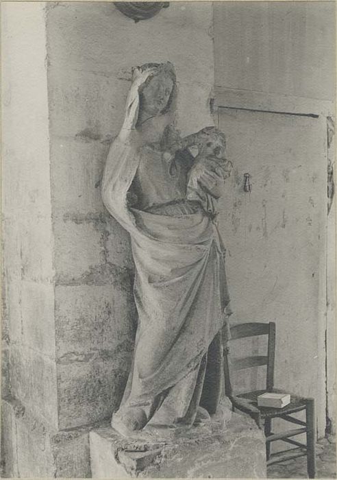 statue : Vierge à l'Enfant