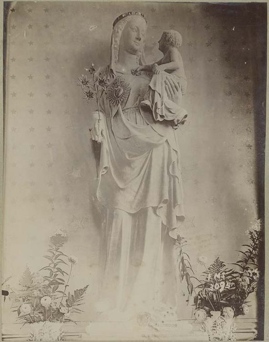 statue : Vierge à l'Enfant