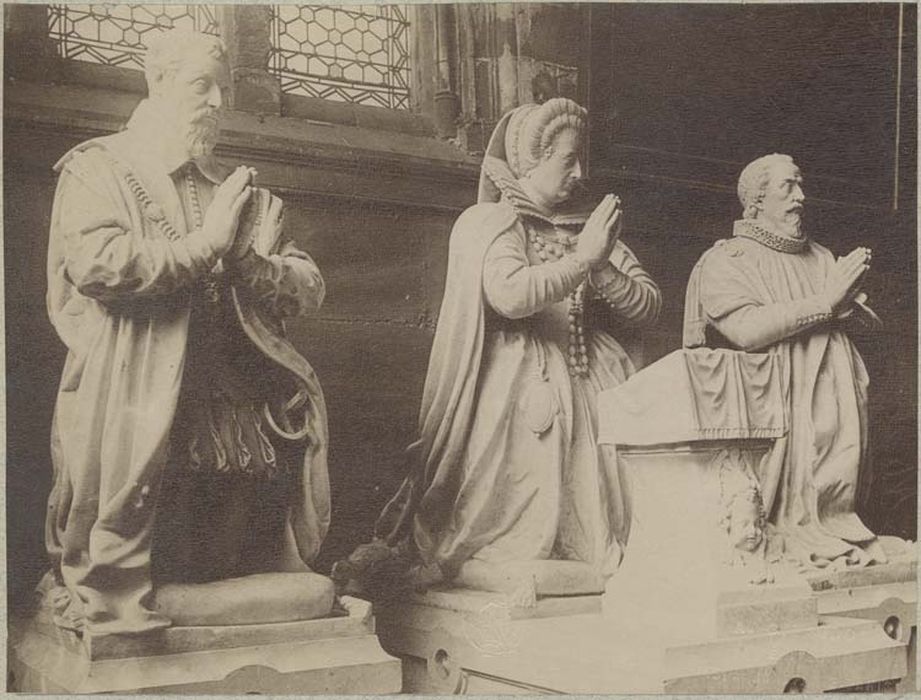 statue funéraire de François Nicolas IV de Neufville, duc de Villeroy ;statue funéraire de Nicolas III Legendre de Neufville, marquis de Villeroy, seigneur de Magny ;statue funéraire de Madeleine de Laubespine