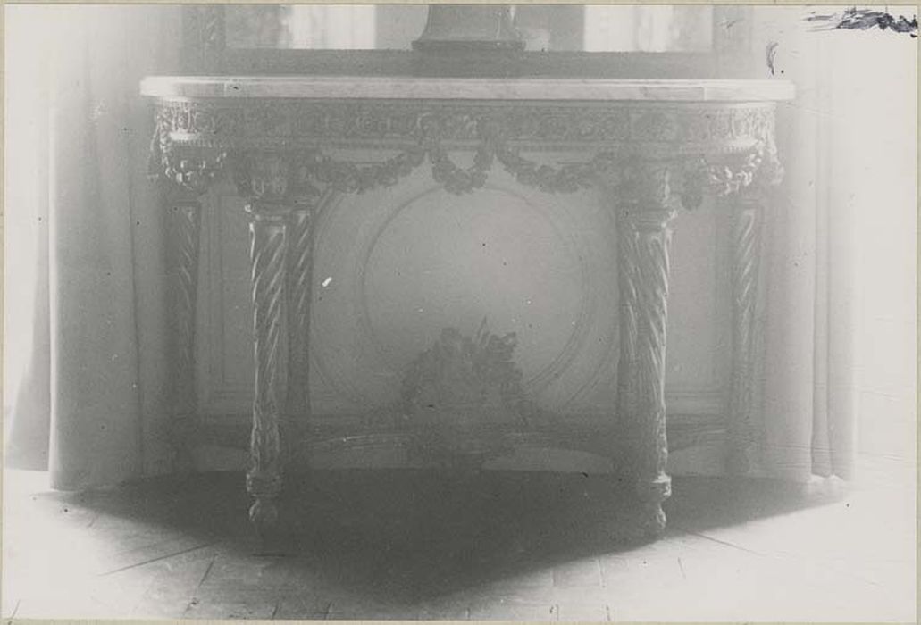 console - © Ministère de la Culture (France), Médiathèque du patrimoine et de la photographie, diffusion GrandPalaisRmn Photo