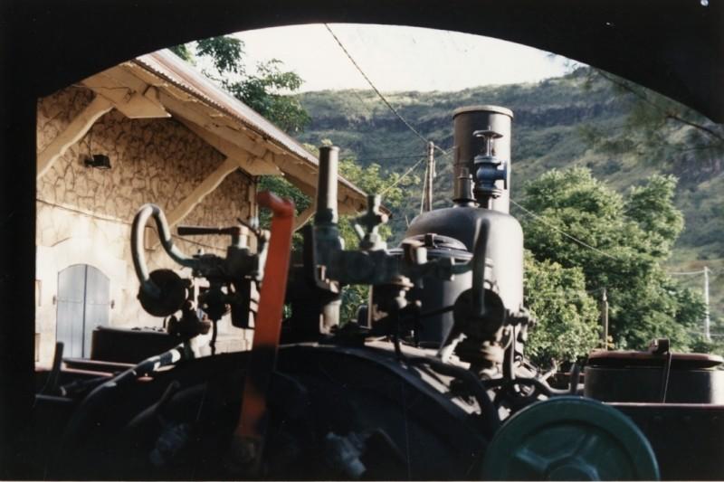 locomotive à vapeur : locomotive-tender Schneider, à voie métrique, 030 T 8 ; détail de la chaudière depuis la cabine, après restauration