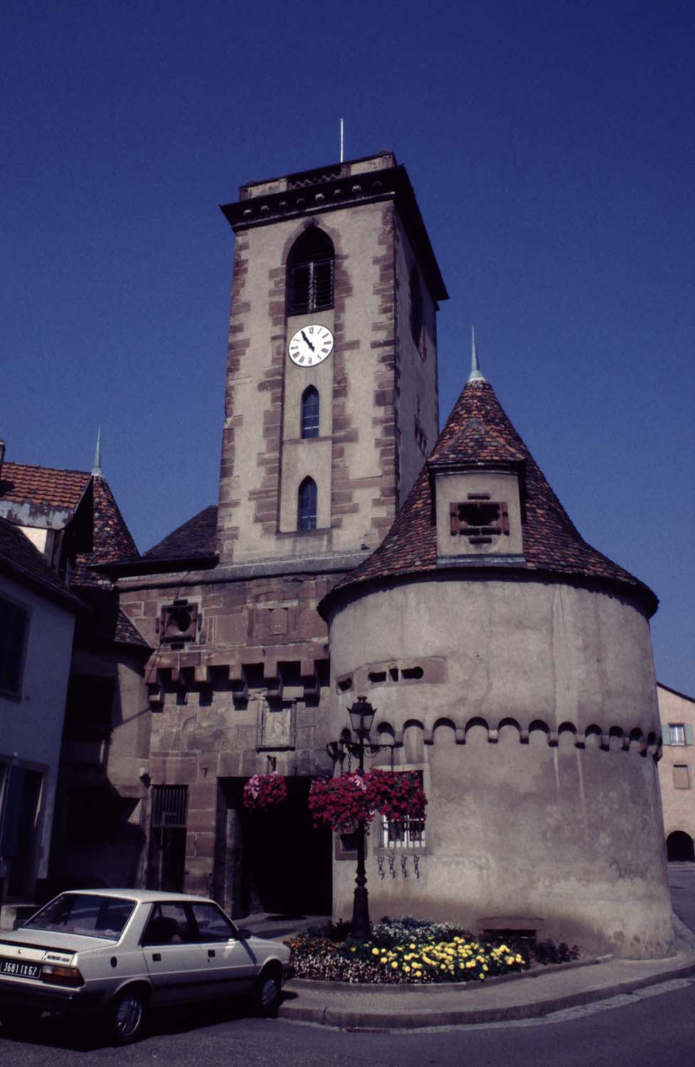 Vestiges de la porte d'entrée, vue générale