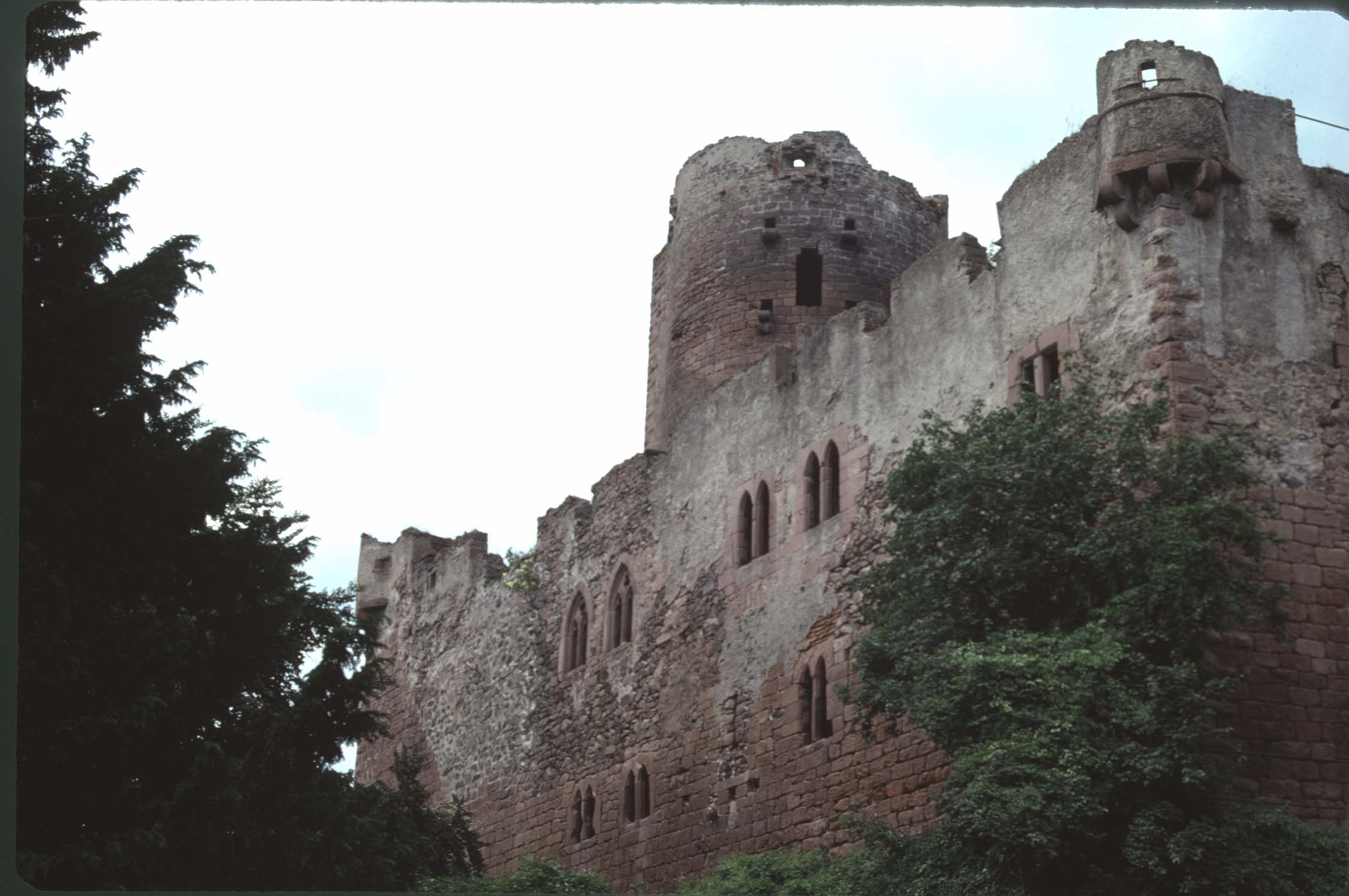 Vestiges de la face sud, vue générale