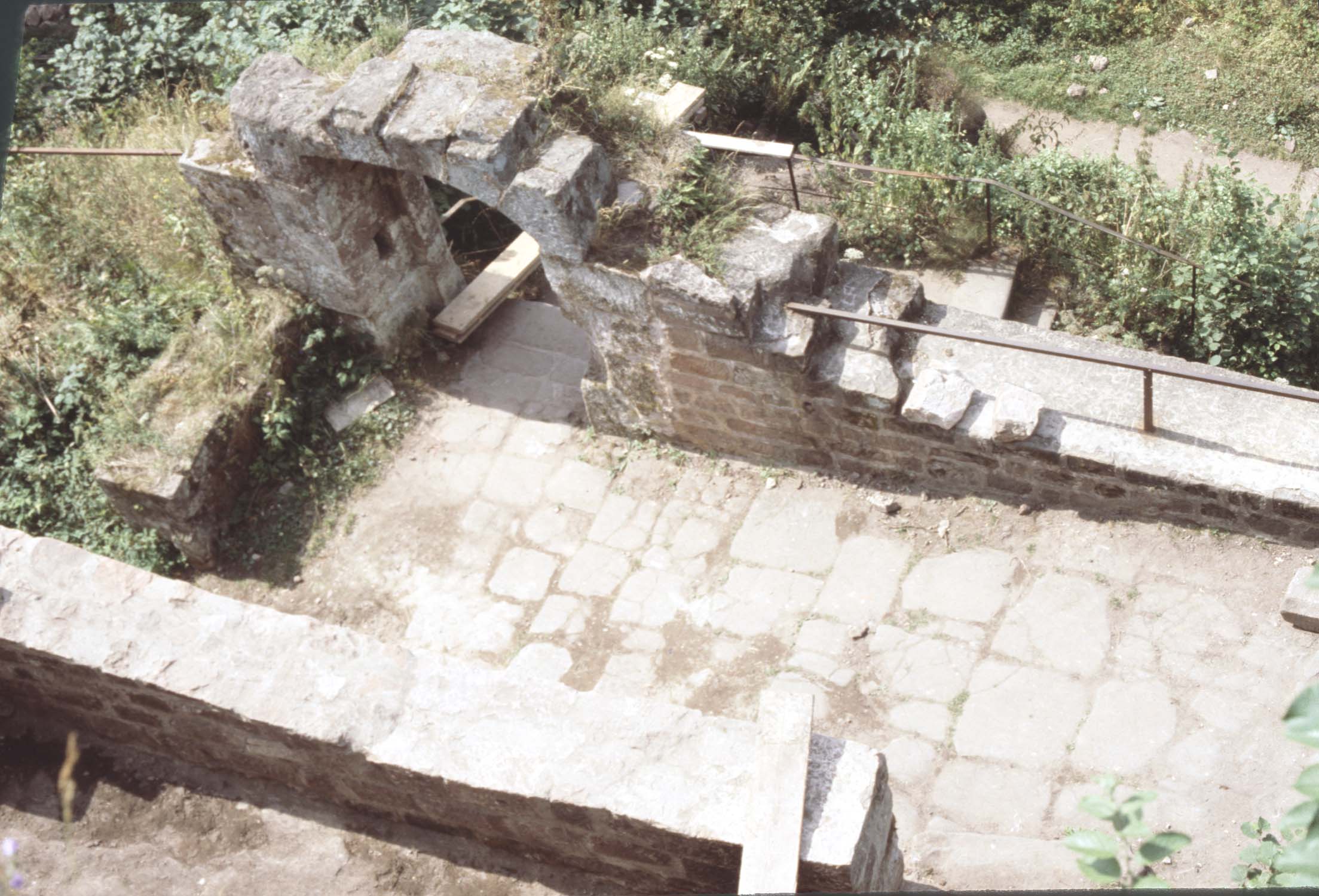 Vestiges de la lice, vue en plongée