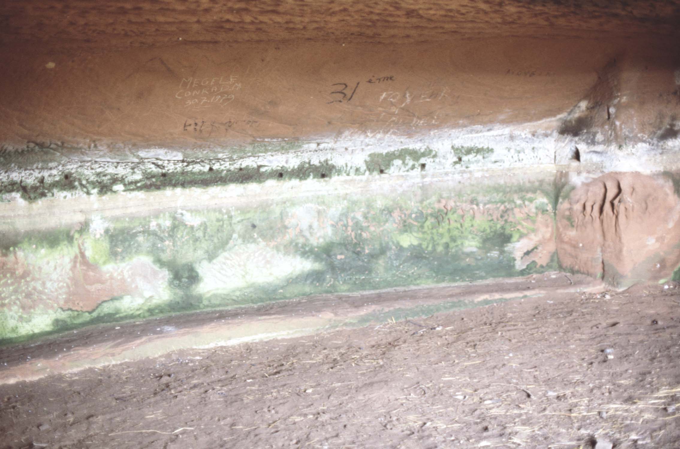 Écuries excavées : intérieur