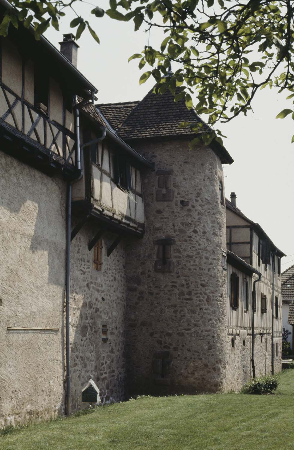 Rempart ouest : extérieur