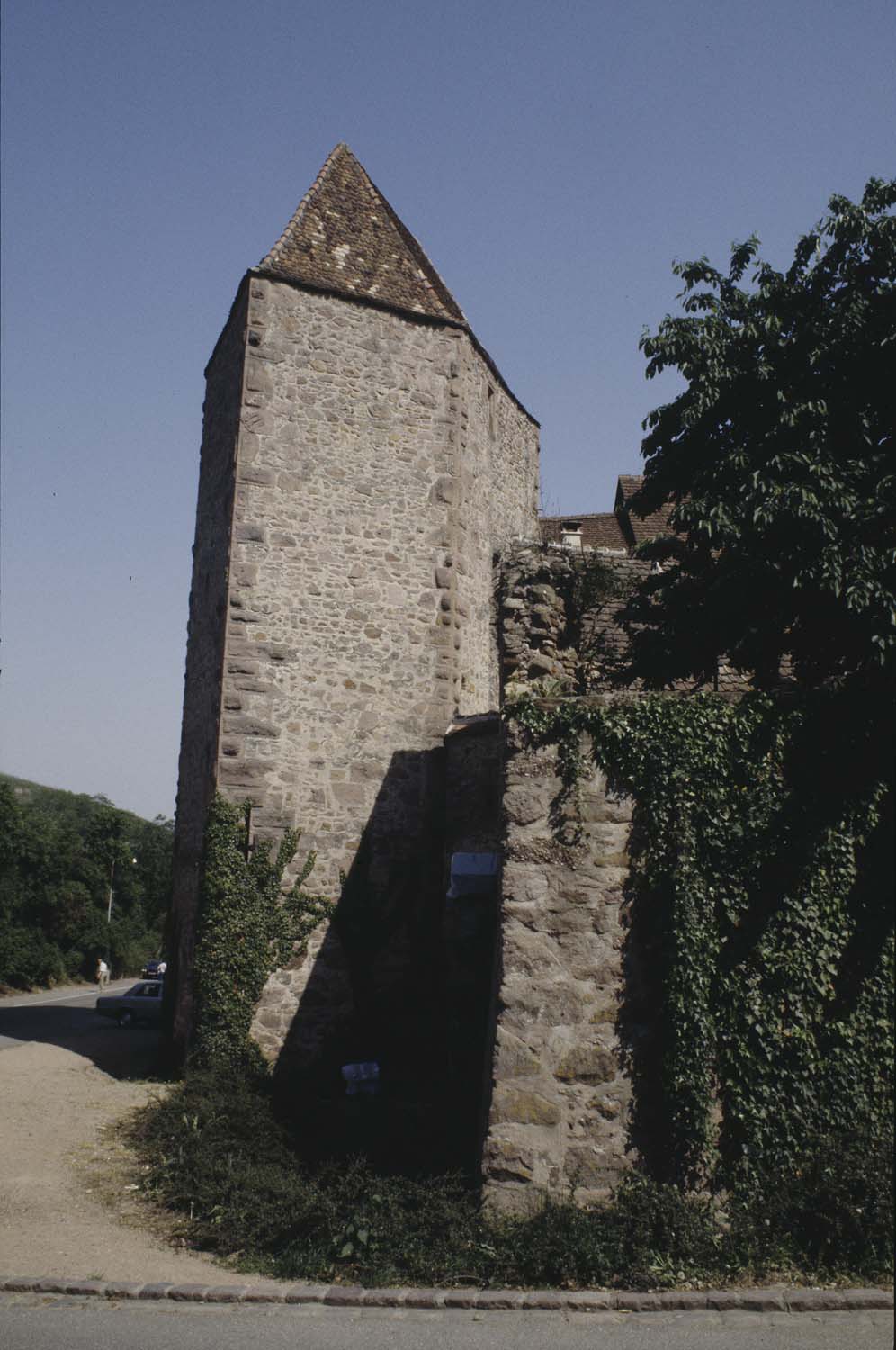 Rempart nord : tour des Sorcières