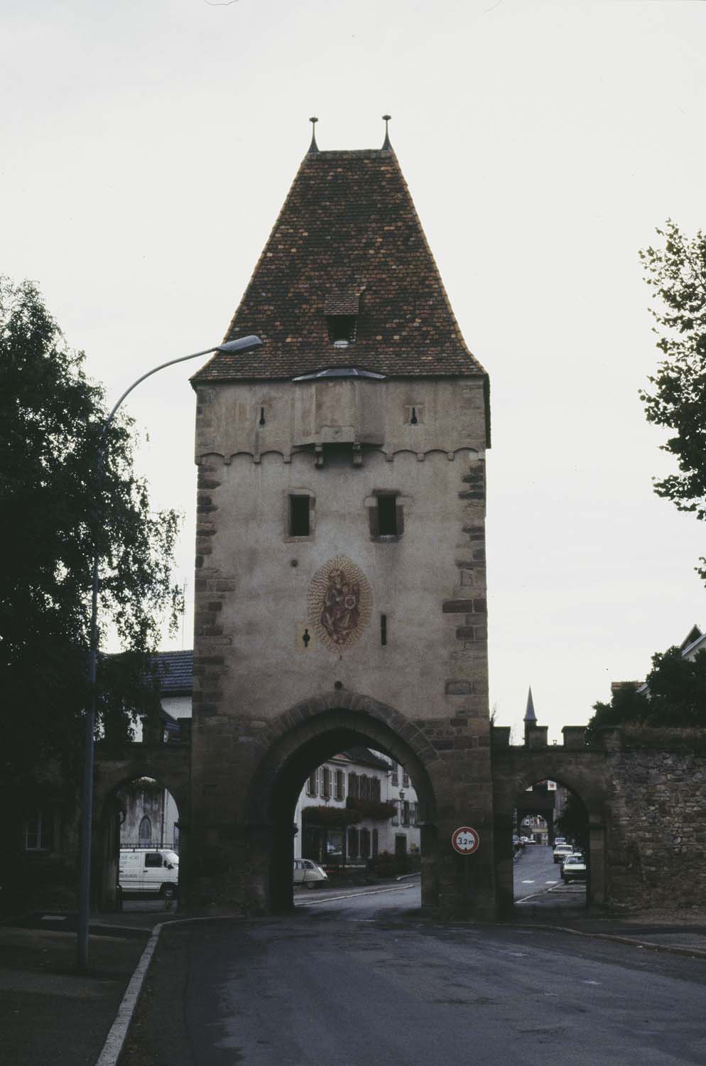 Porte est