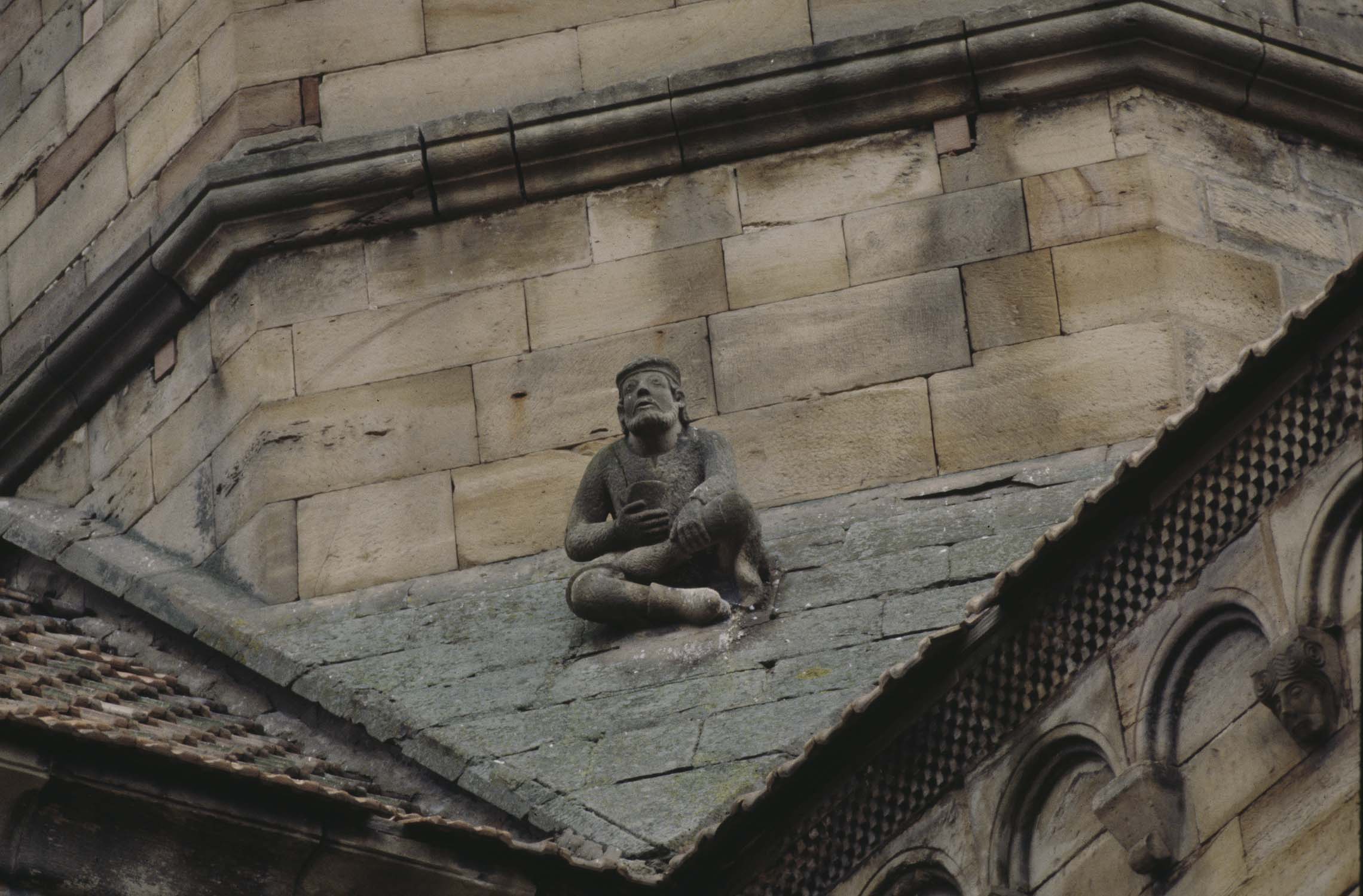 Extérieur (statue), détail