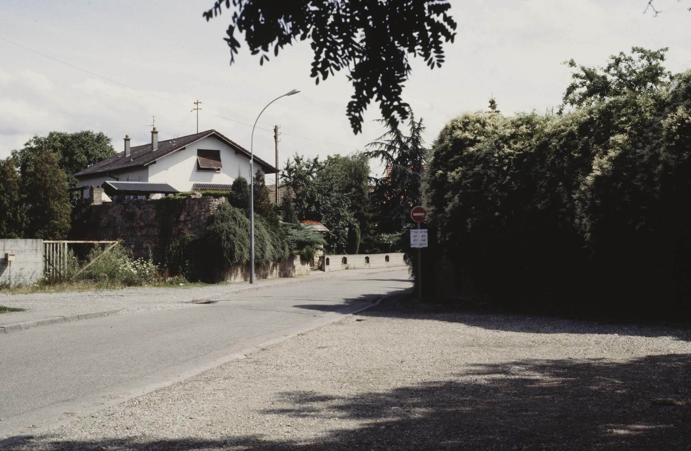 Emplacement de la porte est