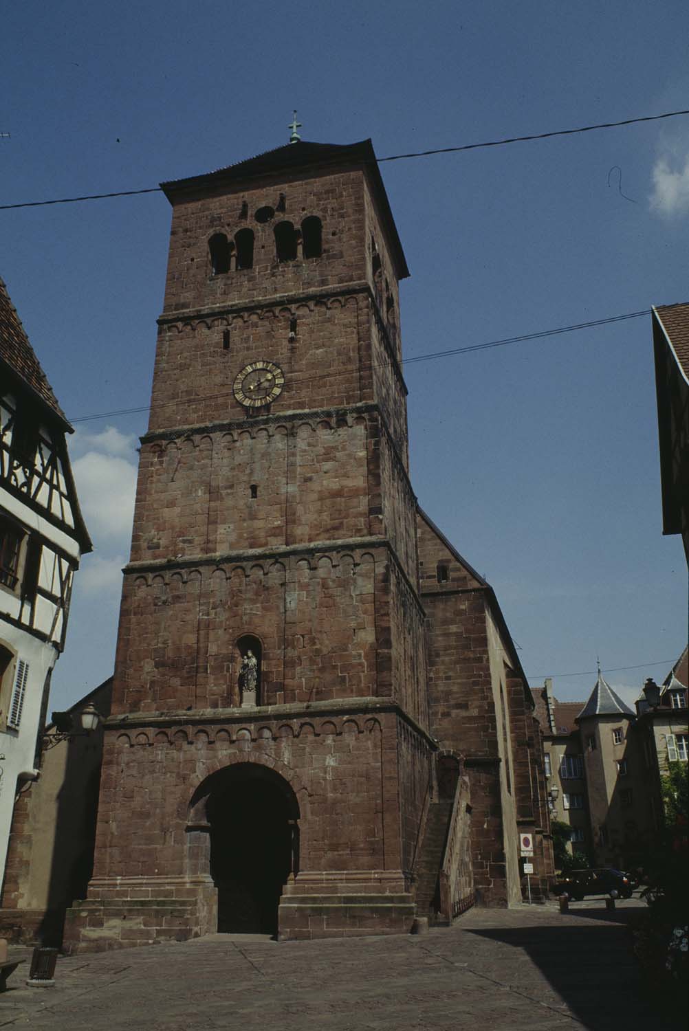 Église : portail-clocher