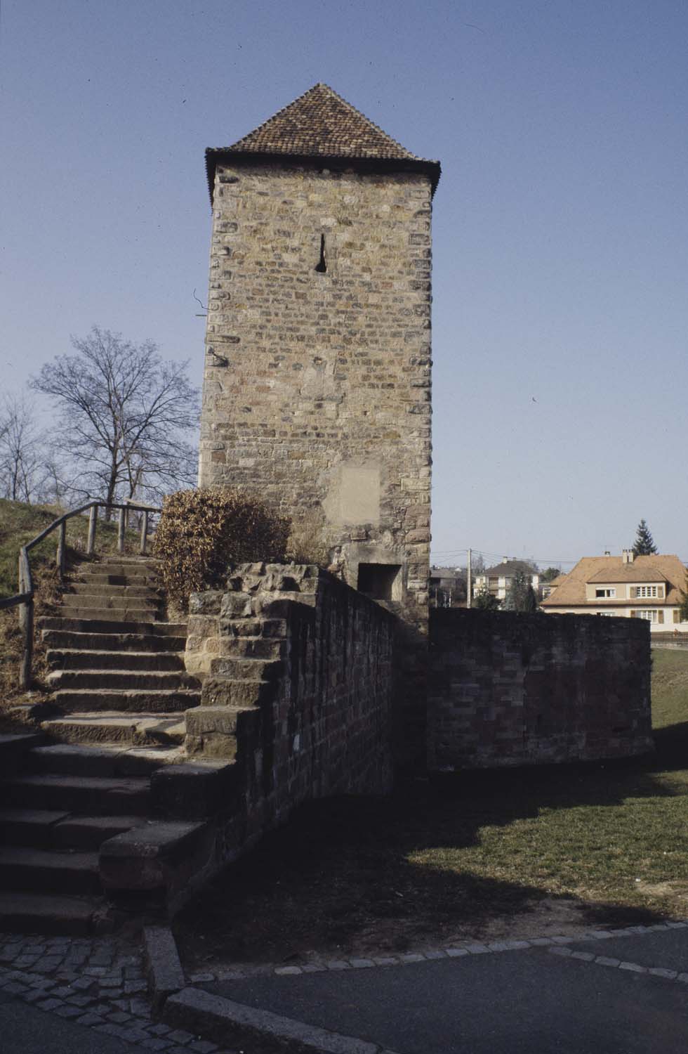 Tour nord-est, vue générale