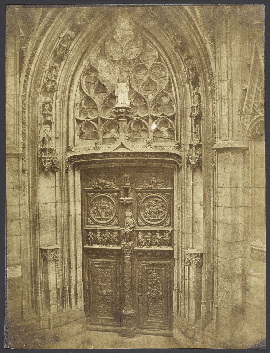 Porte du transept nord