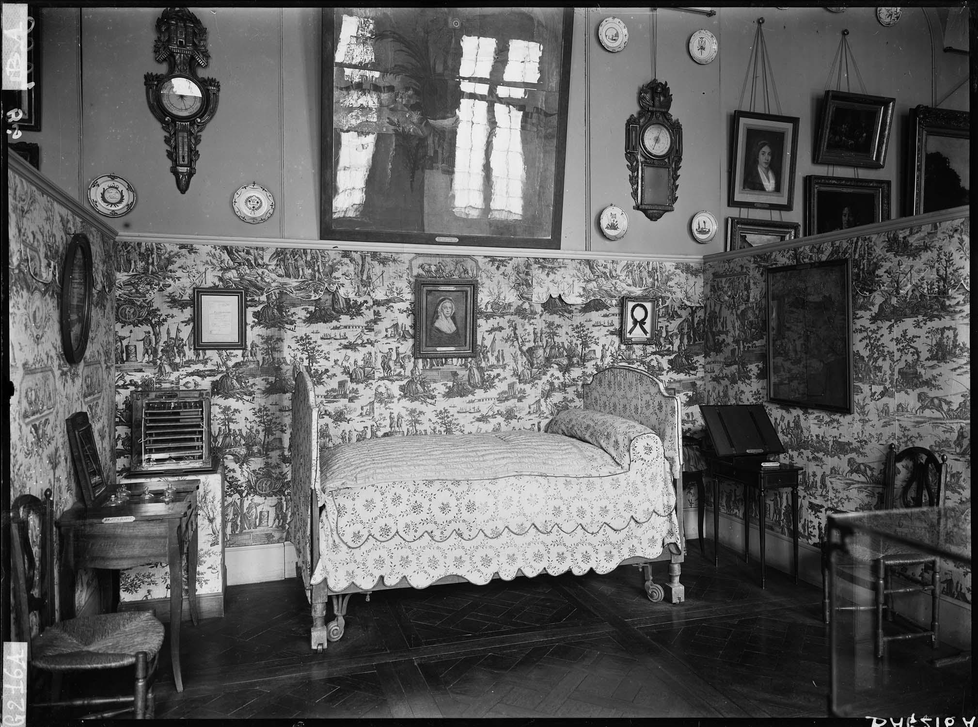 Salle d'exposition : chambre à coucher sous la Révolution française