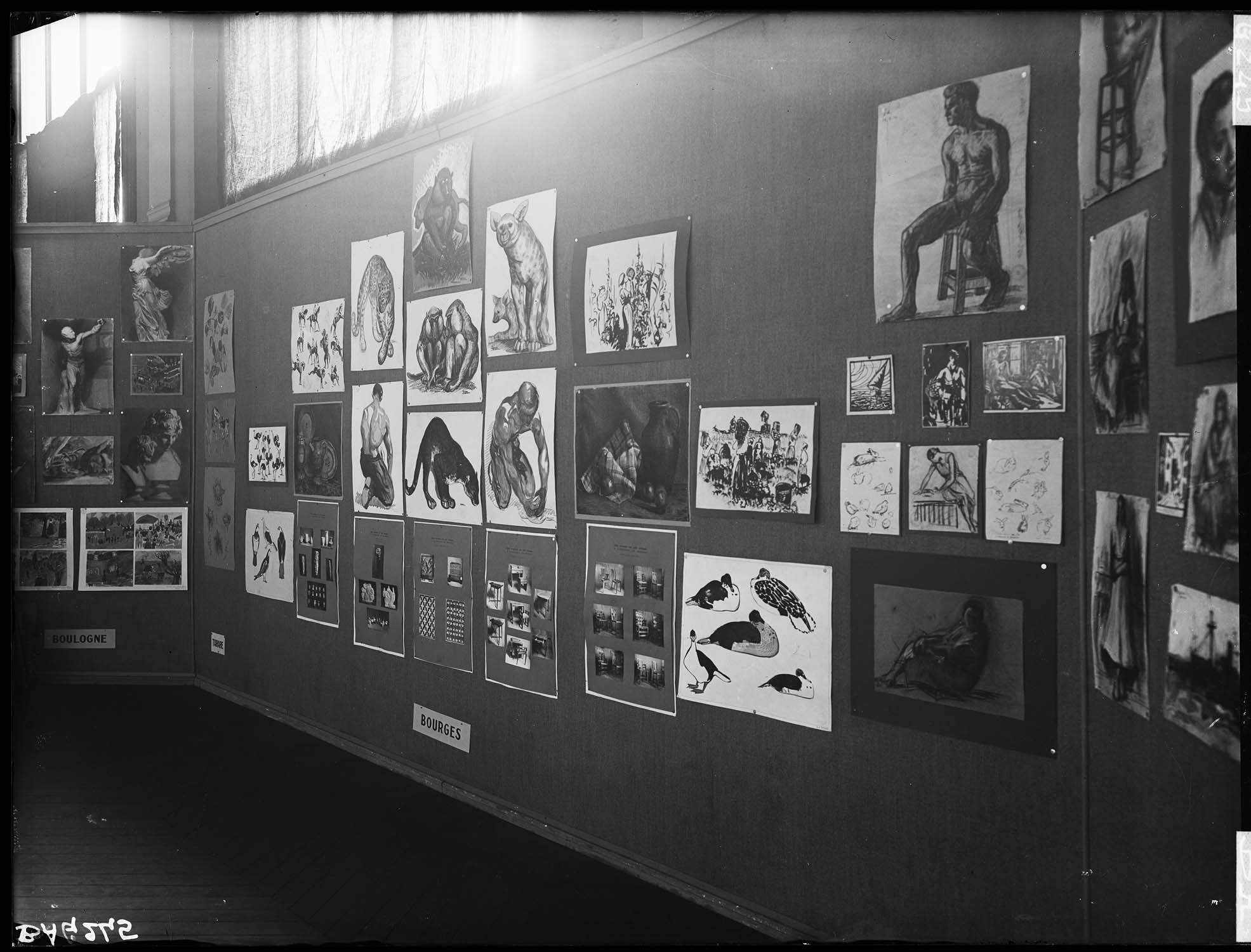 Salle d'exposition : croquis