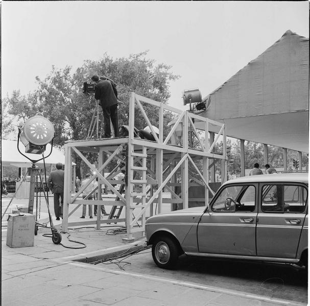 Hommage national à la mémoire de François Mauriac : préparation de la cérémonie, montage de l'éclairage