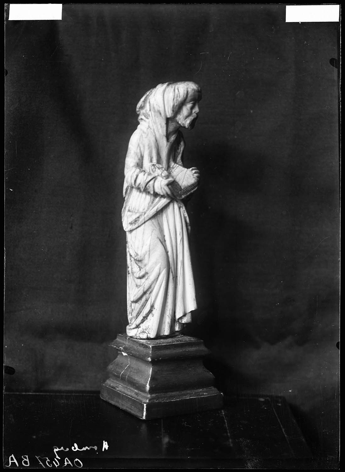 Un prophète, ivoire