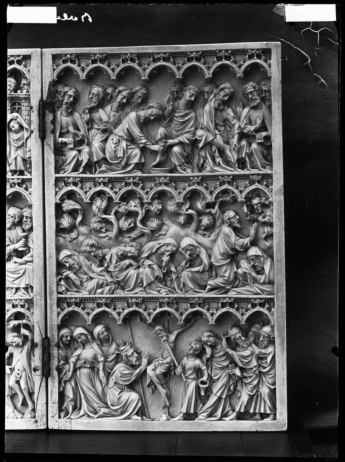 Diptyque, histoire de la Passion, ivoire