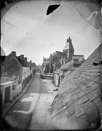 Abside de l'église vue de l'atelier de l'Hôtel de Brébisson