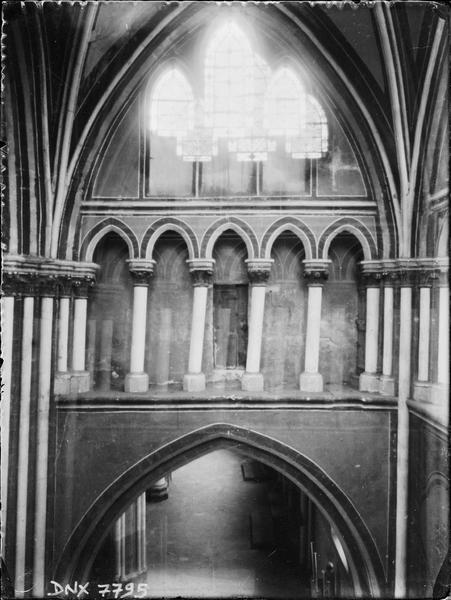 Intérieur : partie haute du transept