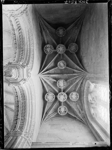 Intérieur, choeur, chapelle nord : voûte