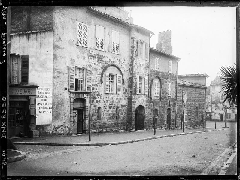 Façade du vieux chapitre ou Capitou