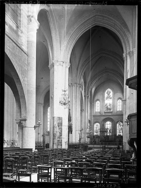 Intérieur : choeur et croisée du transept