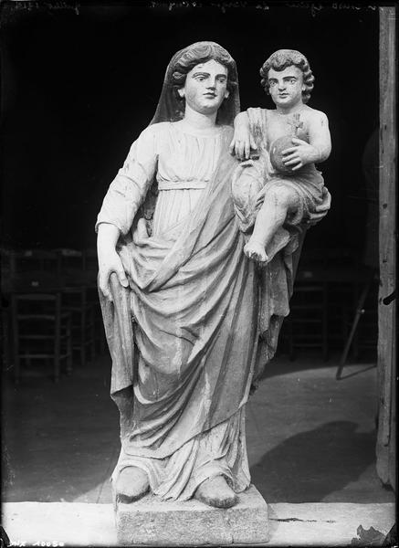 Statue : Vierge à l'Enfant