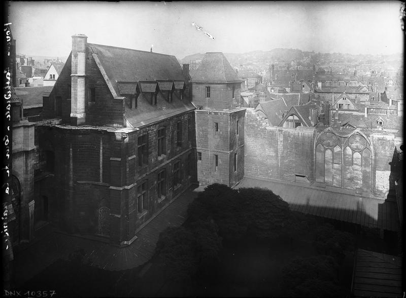 Cour de la Maîtrise, vue plongeante