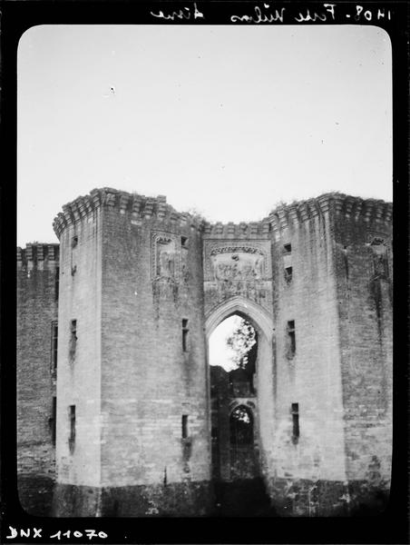 Tours d'entrée