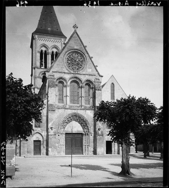 Façade ouest : vue rapprochée