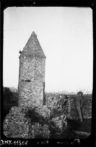 Ancien phare ou amer, dit «lanterne d'Auguste»