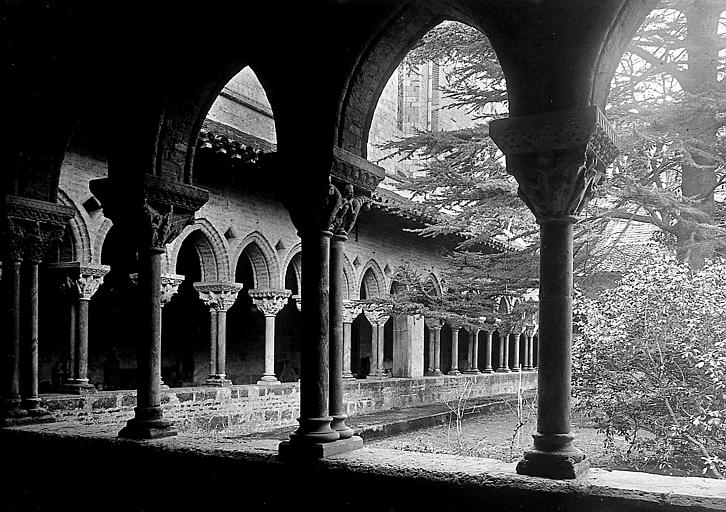 Cloître: galerie