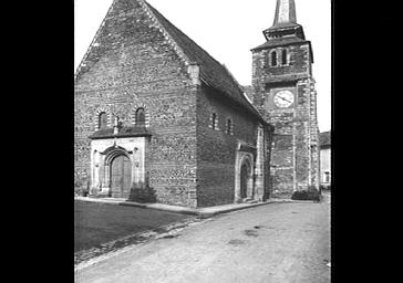 Vue générale extérieure côté sud-ouest et clocher