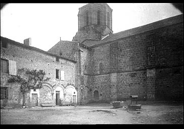 Eglise, vue générale extérieure côté nord