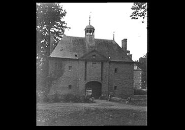 Pavillon et porte d'entrée